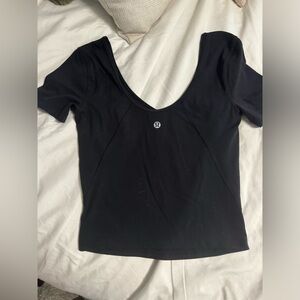 Lululemon black xs top
